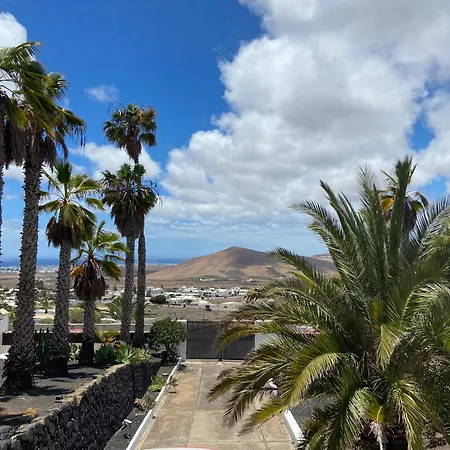 Estrella Villa